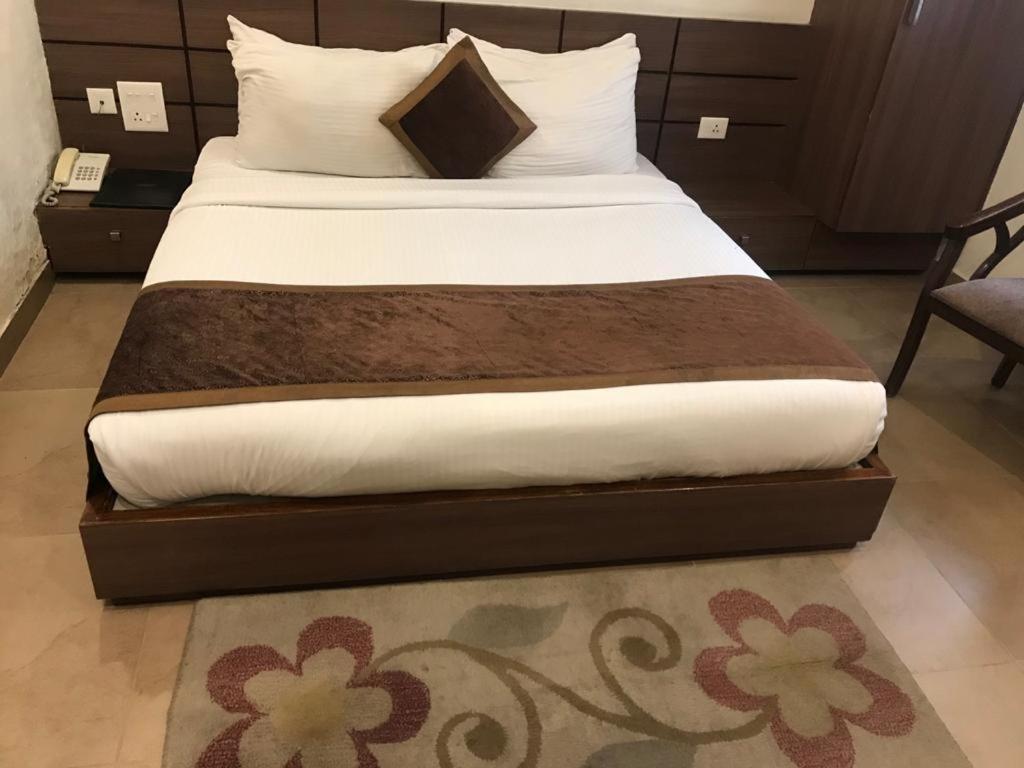 Hotel City Square Hisār 외부 사진